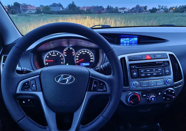 hyundai i20 dolnośląskie Hyundai i20 cena 24900 przebieg: 127000, rok produkcji 2014 z Legnica